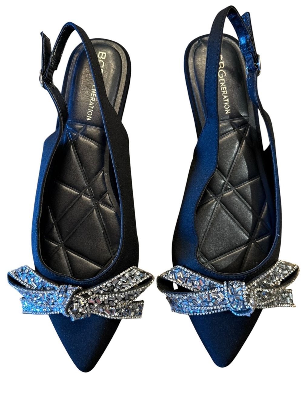 BCBGeneration Black Pointed Slingback Flats with Crystal Bow Womens Size 7 NWOT
